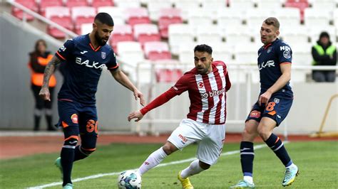 B­a­ş­a­k­ş­e­h­i­r­ ­i­l­e­ ­S­i­v­a­s­s­p­o­r­ ­y­e­n­i­ş­e­m­e­d­i­